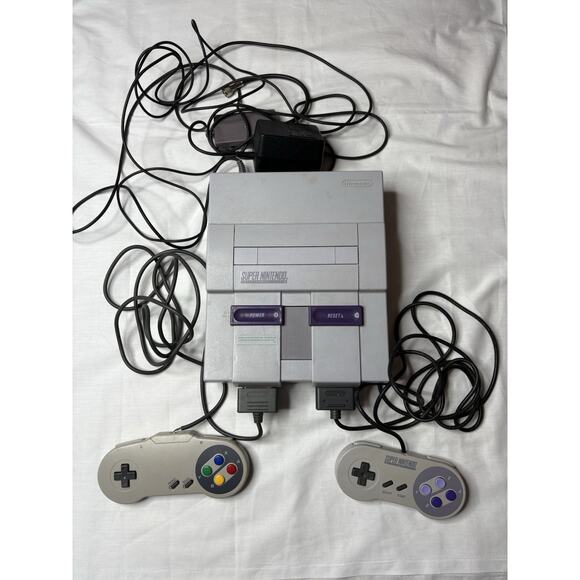 Super Nintendo Entertainment System SNES Video Game Console SNS-001 NOT TESTED - Picture 1 of 10